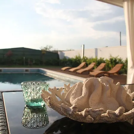 Perlla Villa *