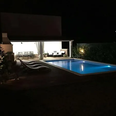 Perlla Villa *